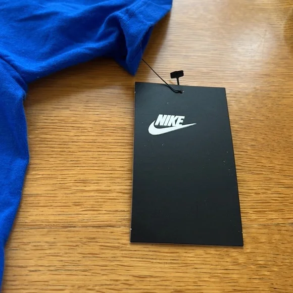 🍁 Nike NY Knicks Tee Shirt NWT.  Men’s Size-L 100% Cotton - Picture 10 of 10